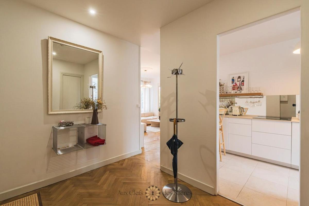 Chic Place Du Forum Terrasse Apartment *