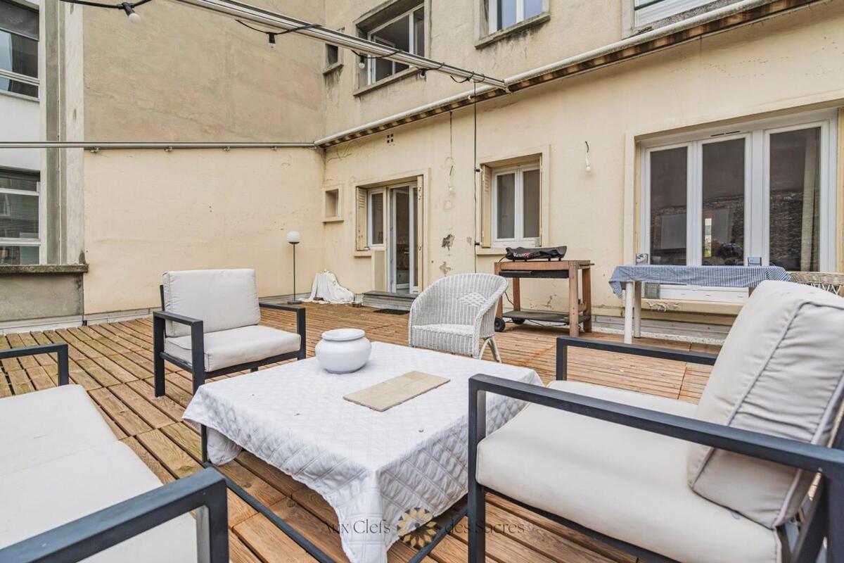 Chic Place Du Forum Terrasse Apartment Reims